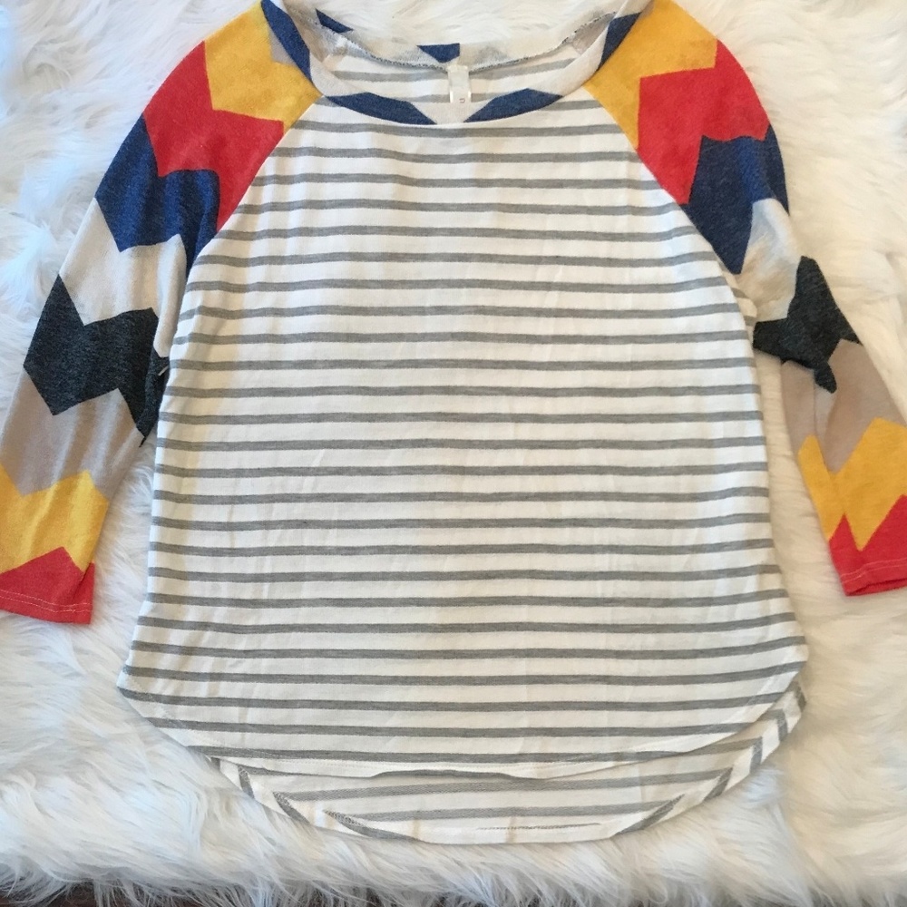My Story Raglan Top Stripe Chevron Sz M? See pics